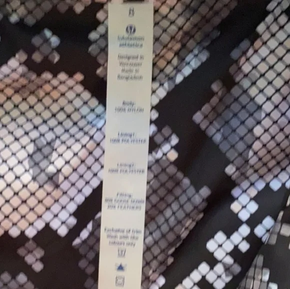 Lululemon The Fluffiest Vest in Black/Ziggy Snake Butter Pink Black - Picture 7 of 7